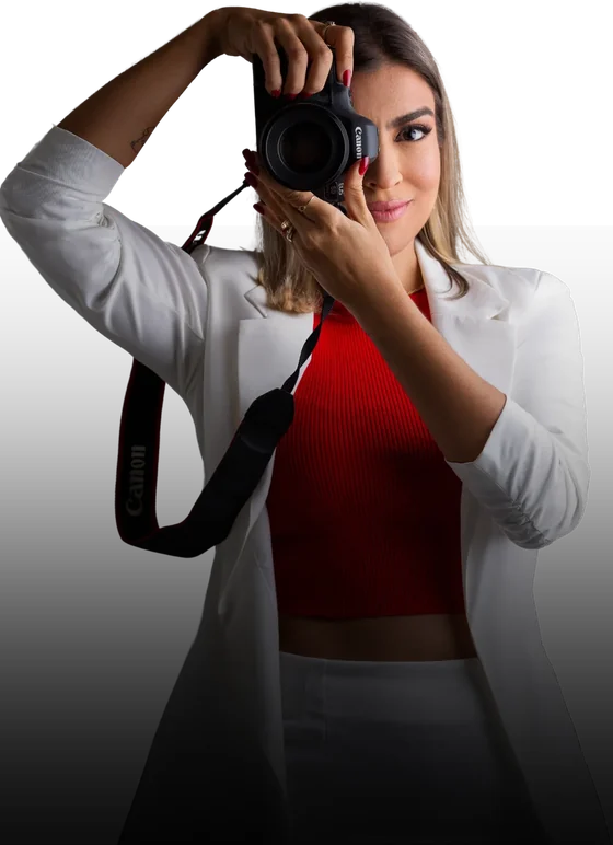 Lorena Moura com a câmera